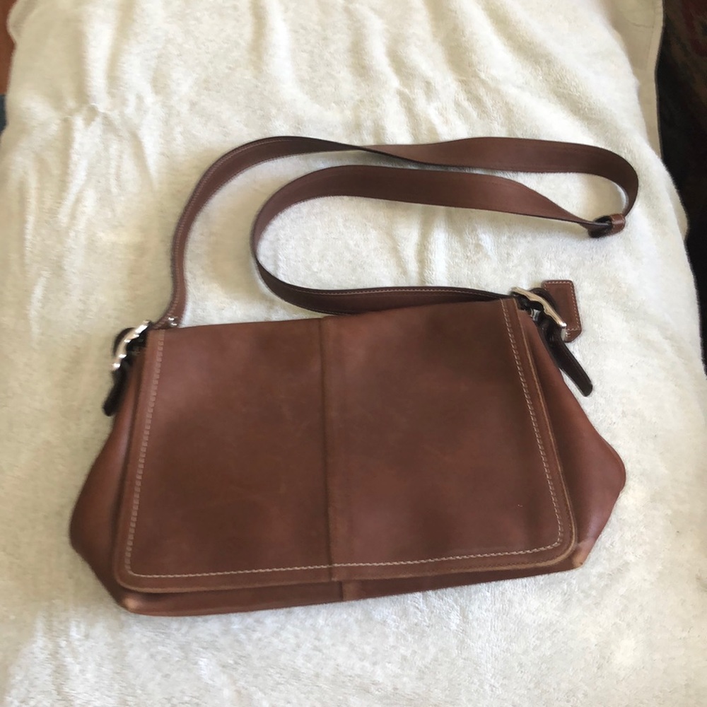 Women’s Coach Leather Shoulder Purse